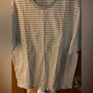 AMAZON ESSENTIALS MENS TSHIRT XL